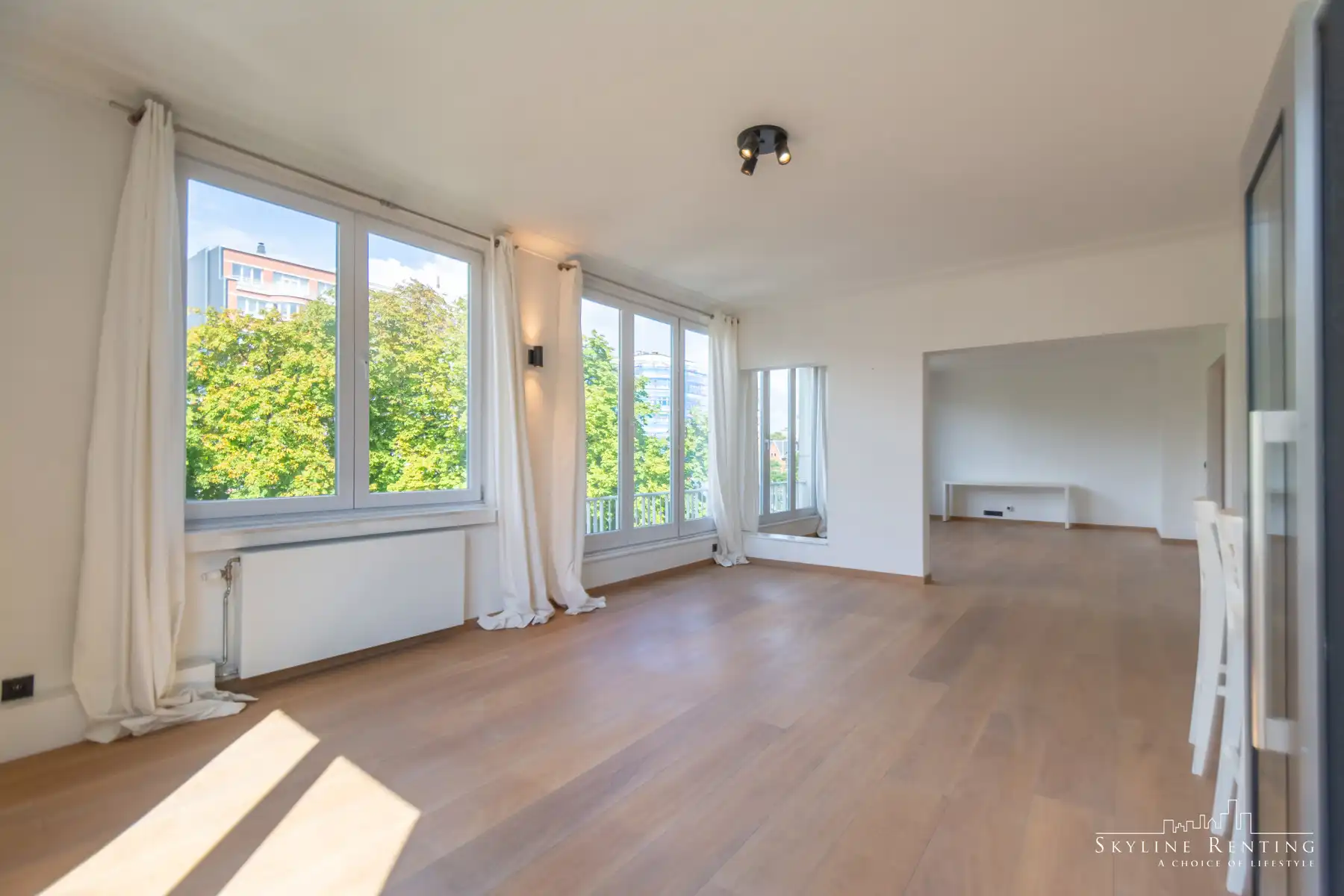 LICHTRIJK - Prachtig 3k. app. heel goed gelegen (Etterbeek) foto 2