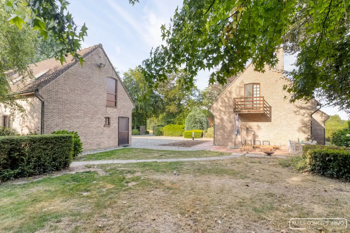 Hoeve met bijgebouw te koop in Anzegem – omringd door 1,6 hectare groen foto 8