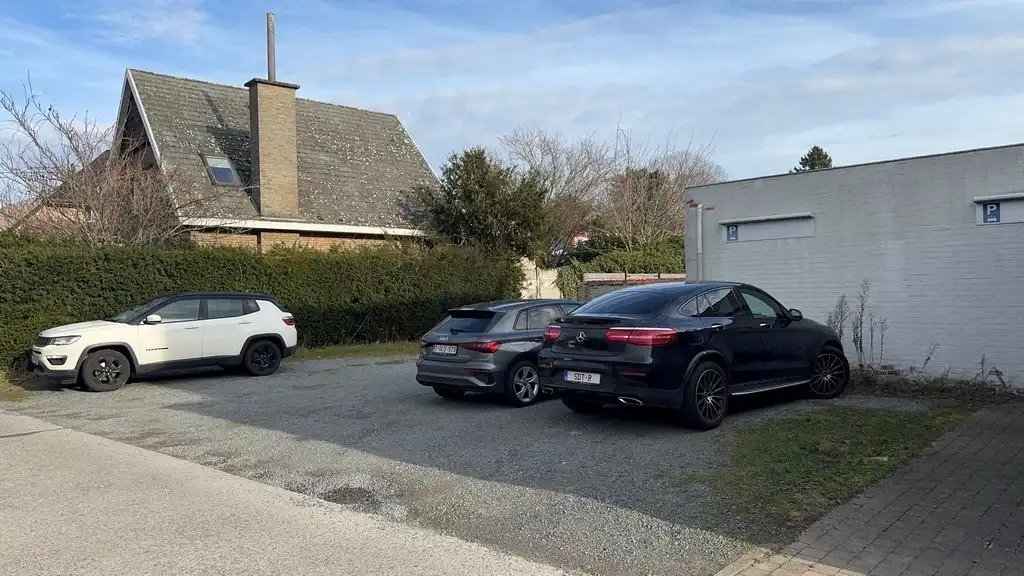 Commercieel gelegen handelspand te koop in Deinze (Astene) foto 21