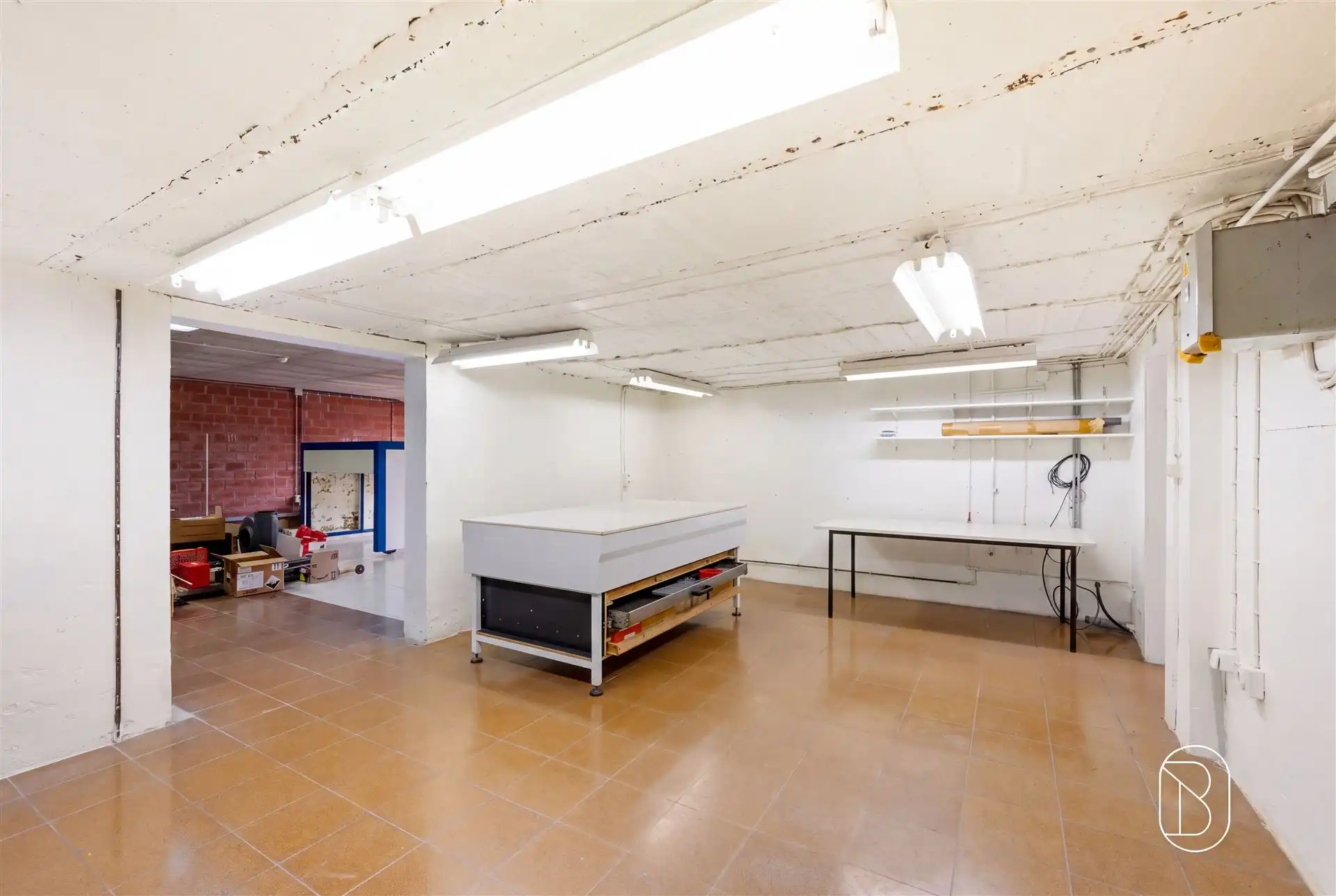 Gemengd gebouw, ideaal voor een zelfstandige/investeerder! foto 9