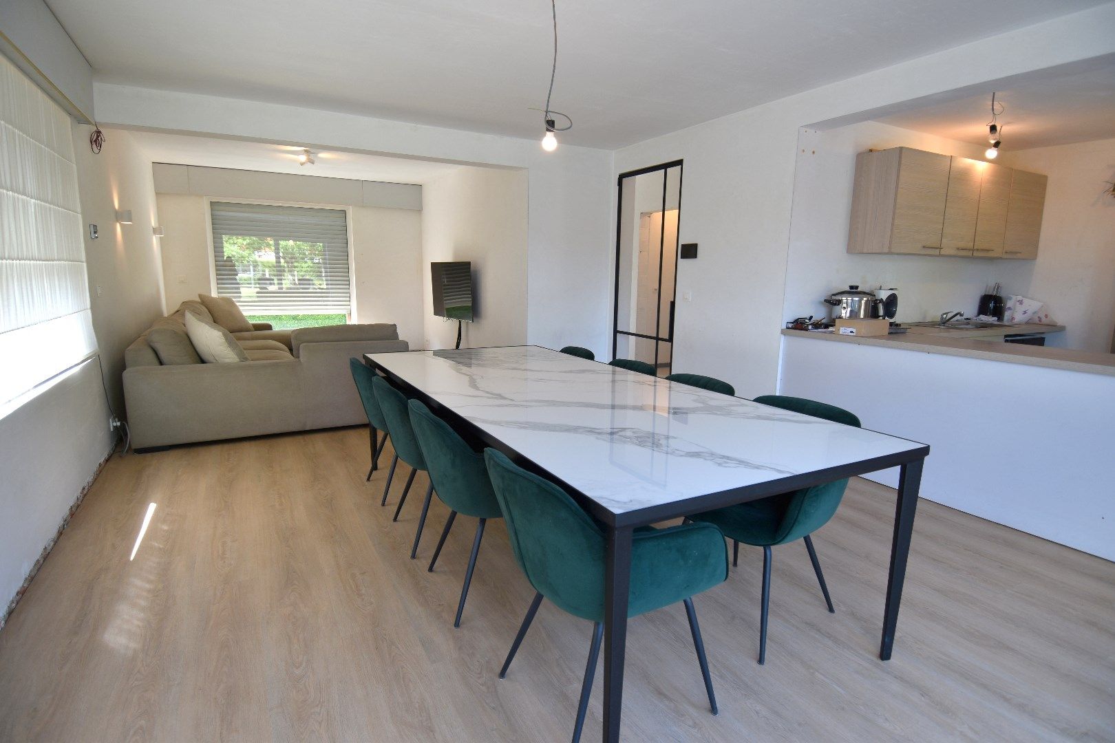Hoofdfoto van de publicatie: Alleenstaande woning in een kindvriendelijke woonwijk met 3 slaapkamers, tuin en garage te koop in Kuurne