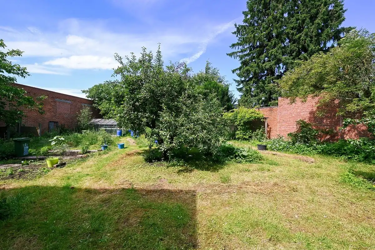 Te renoveren woning en magazijnen op 3100m² foto 20