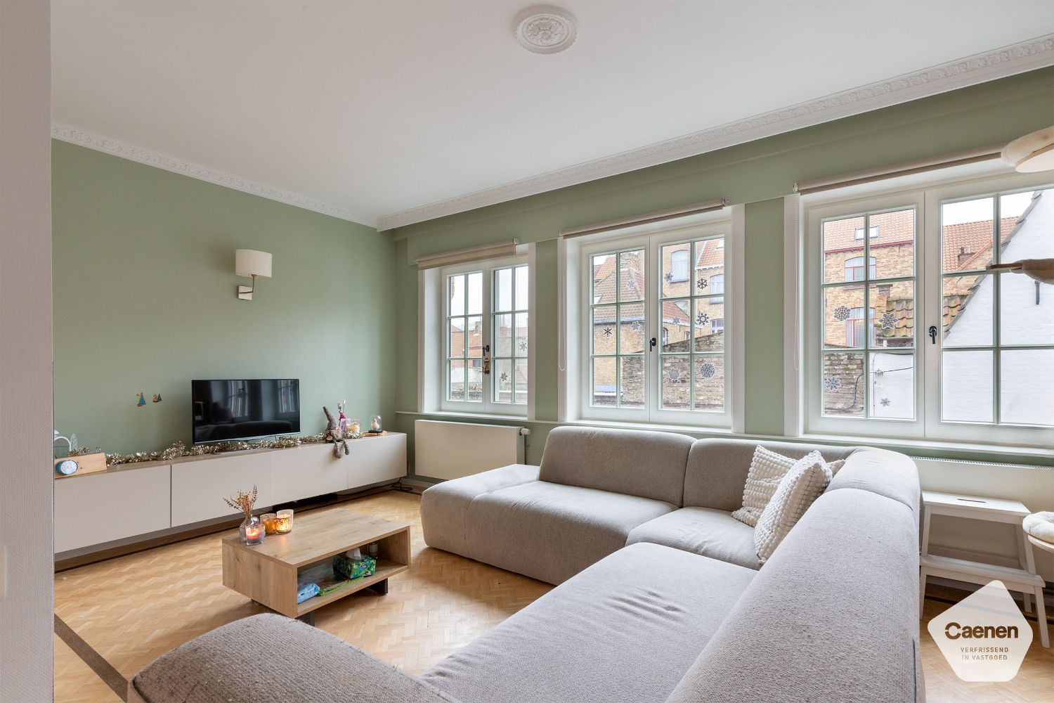 Lichtrijke en instapklare woning in het centrum van Brugge met PRAKTISCHE GARAGE & STADSTUIN en 2 SLAAPKAMERS foto 4