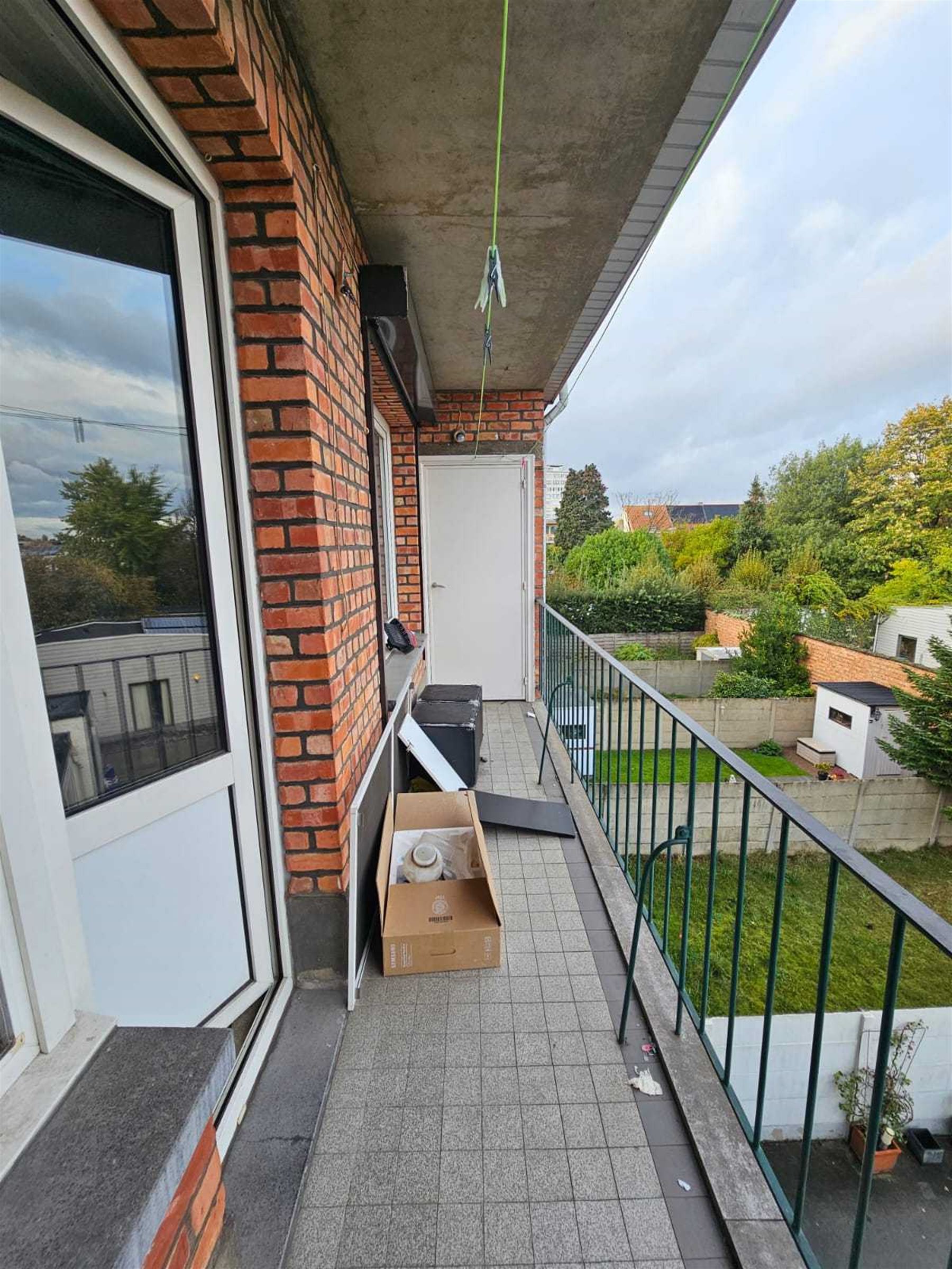 Berchem te renoveren 2-slp app op 2de verdieping foto 7