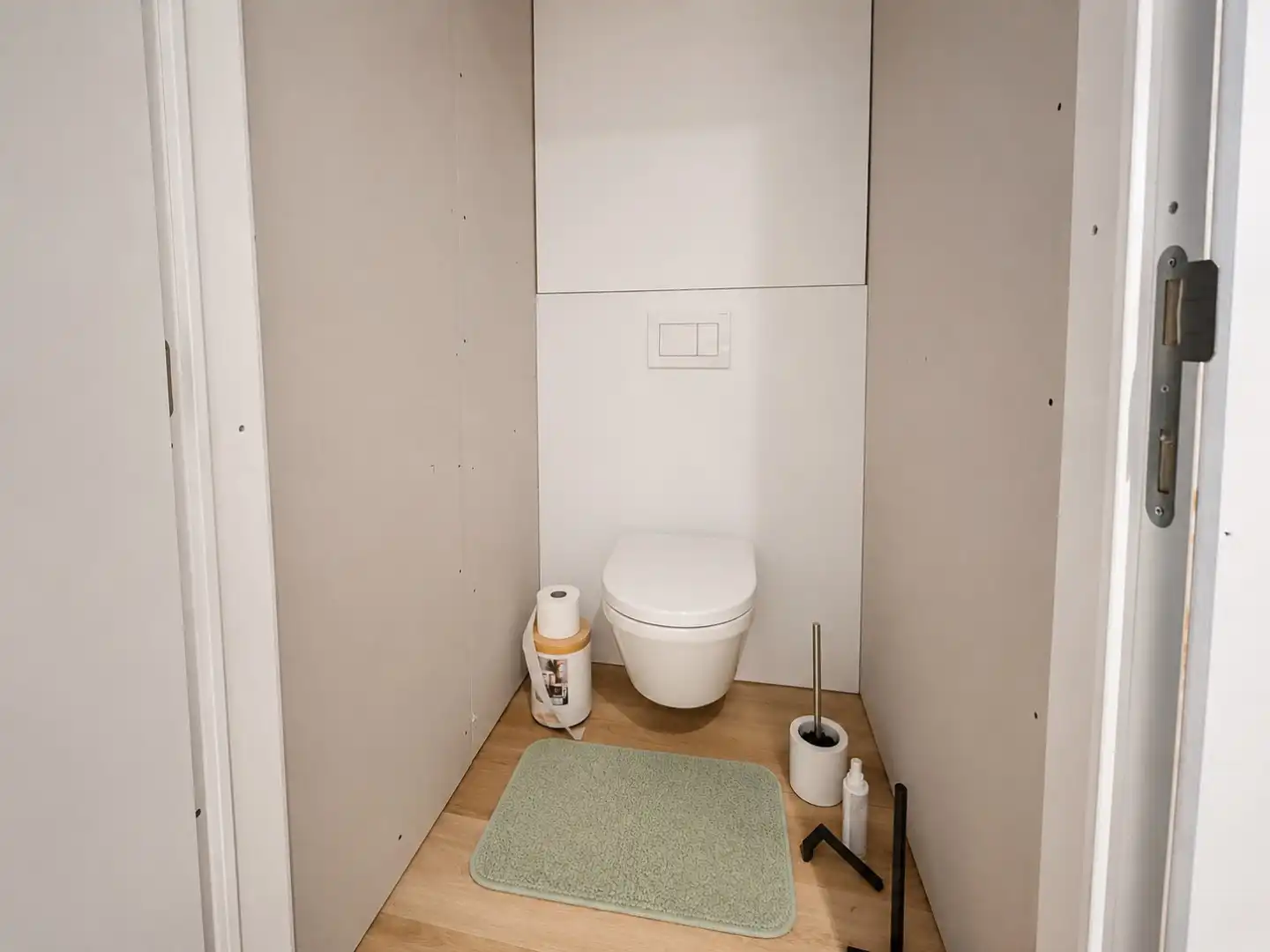 Prachtige kantoorruimte, 275 m², met private parking, gunstig gelegen te Torhout. foto 14