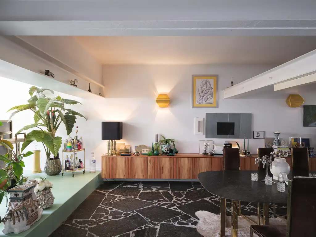 Imposant designappartement met loftallures nabij het Wintercircus en De Krook foto 14