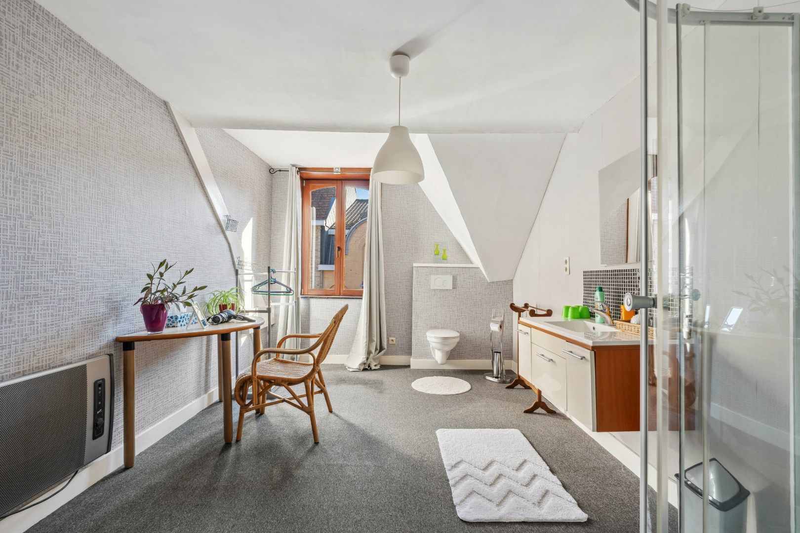 Unieke herenwoning momenteel uitgebaat als B&B en vakantiewoning  foto 23