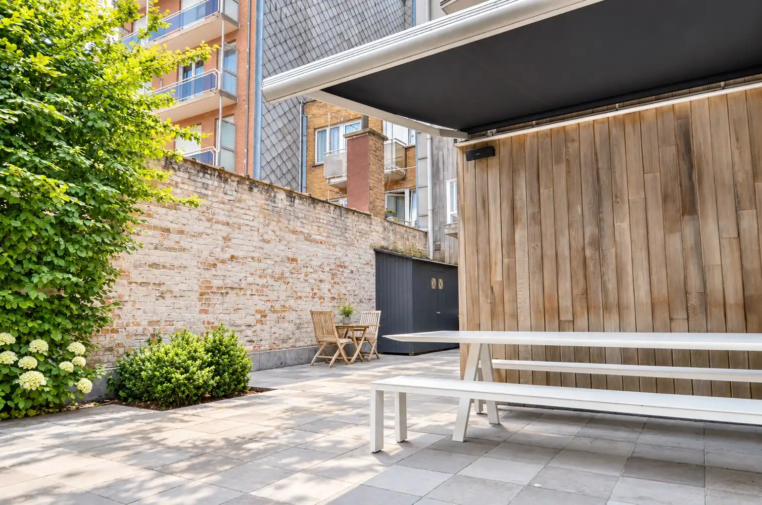 Aangenaam, perfect onderhouden appartement met een ruim terras. foto 33