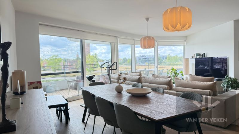 Unieke opportuniteit - hoekappartement Zuidzicht, vlak aan het water! foto 5