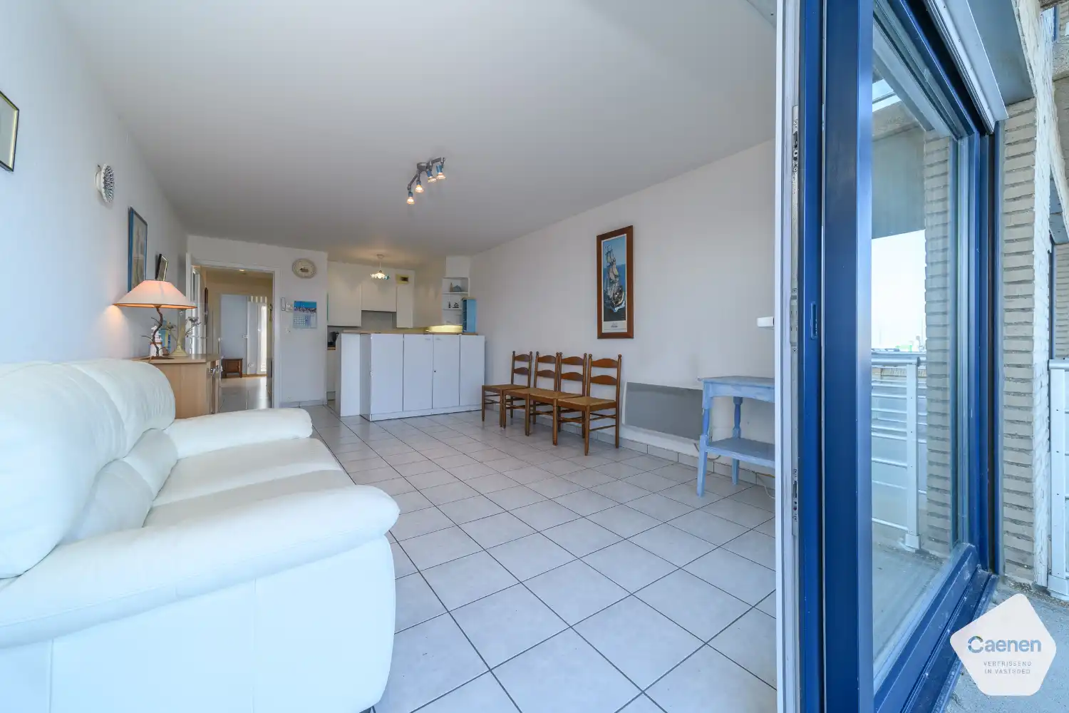 Instapklaar gelijkvloers appartement met frontaal zeezicht, staanplaats en kelder in Bray-Dunes foto 5