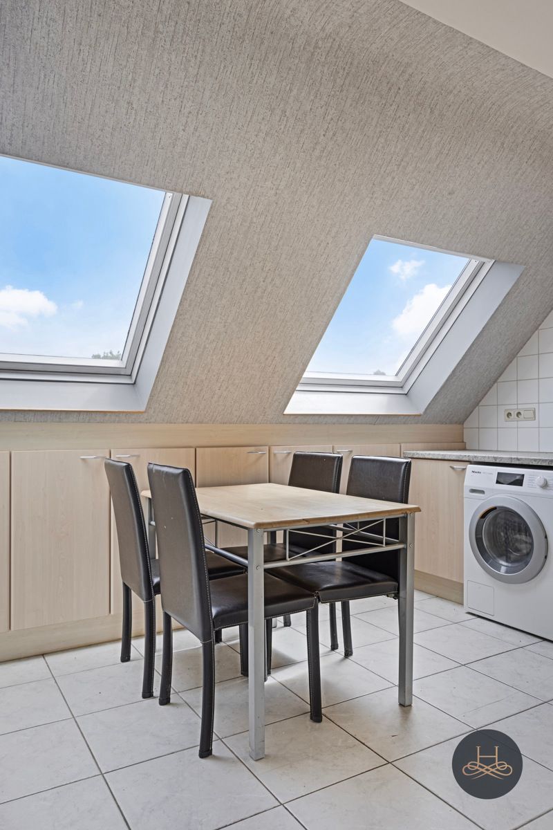 Instapklaar dakappartement met duplex-indeling in hartje Putte foto 9