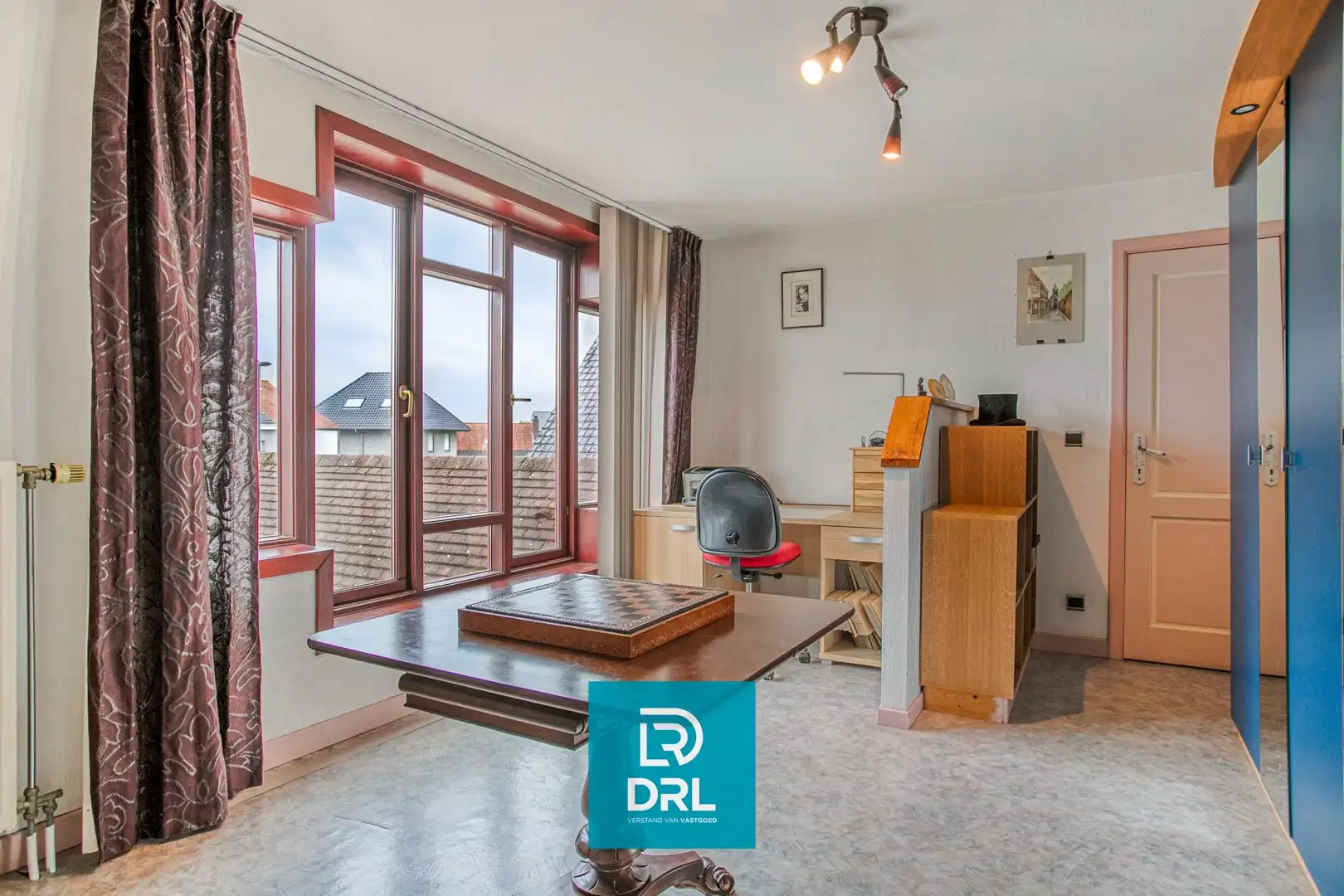Grote villa met praktijkruimte en prachtige tuin te Knesselare foto 17
