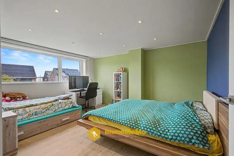 VERKOCHT - RUSTIG GELEGEN VILLA MET 3 (BAD)KAMERS TE KOOP IN WACHTEBEKE foto 17