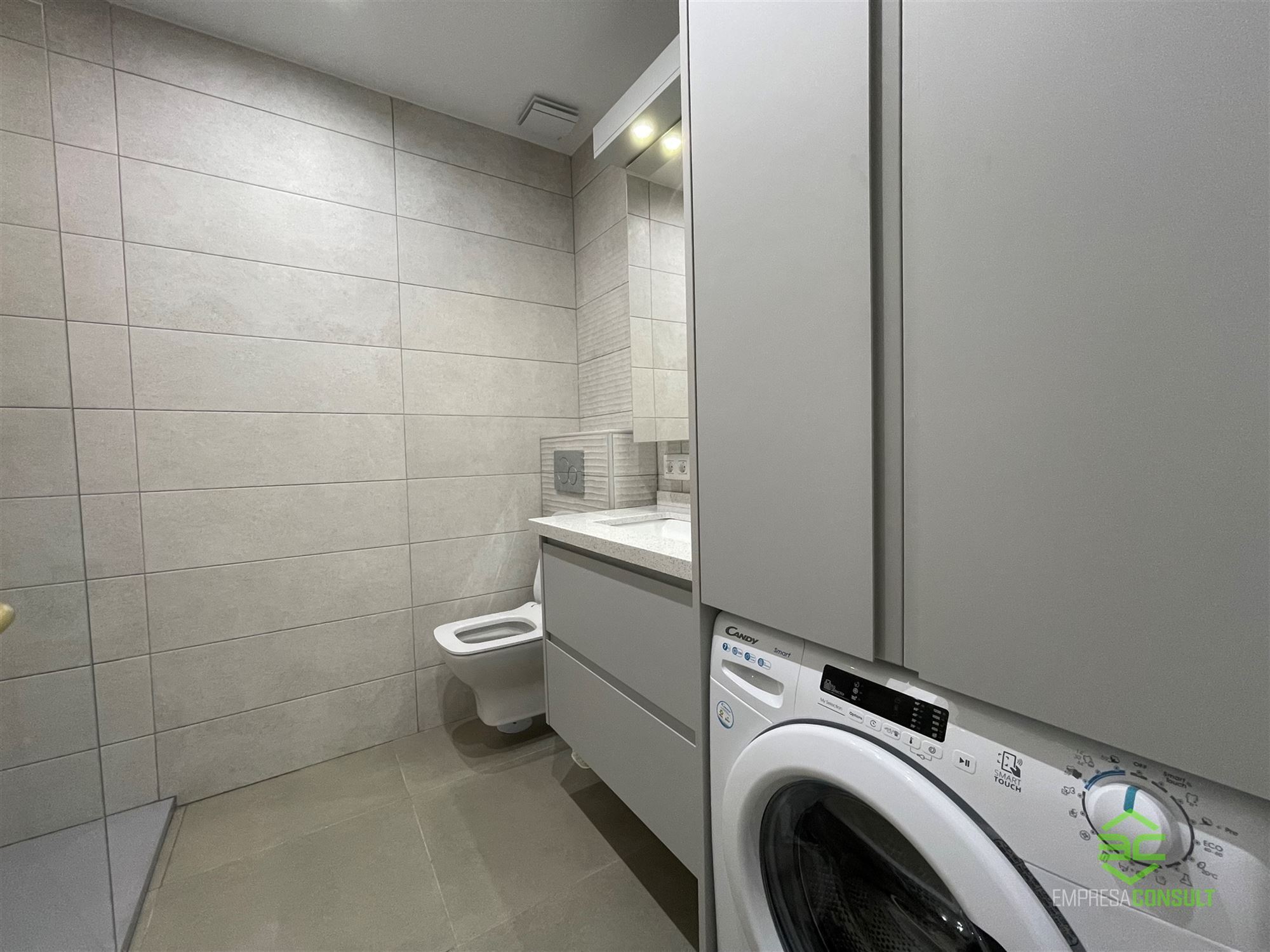 Ruim gelijkvloers appartement met terras, 3 slpk en 2 bdkmrs in Tenerife foto 9