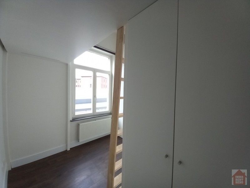VOLLEDIG GERENOVEERDE WONING MET 3 TOT 4 SLAAPKAMERS, 2 BADKAMERS EN TERRAS IN LEUVEN CENTRUM foto 15
