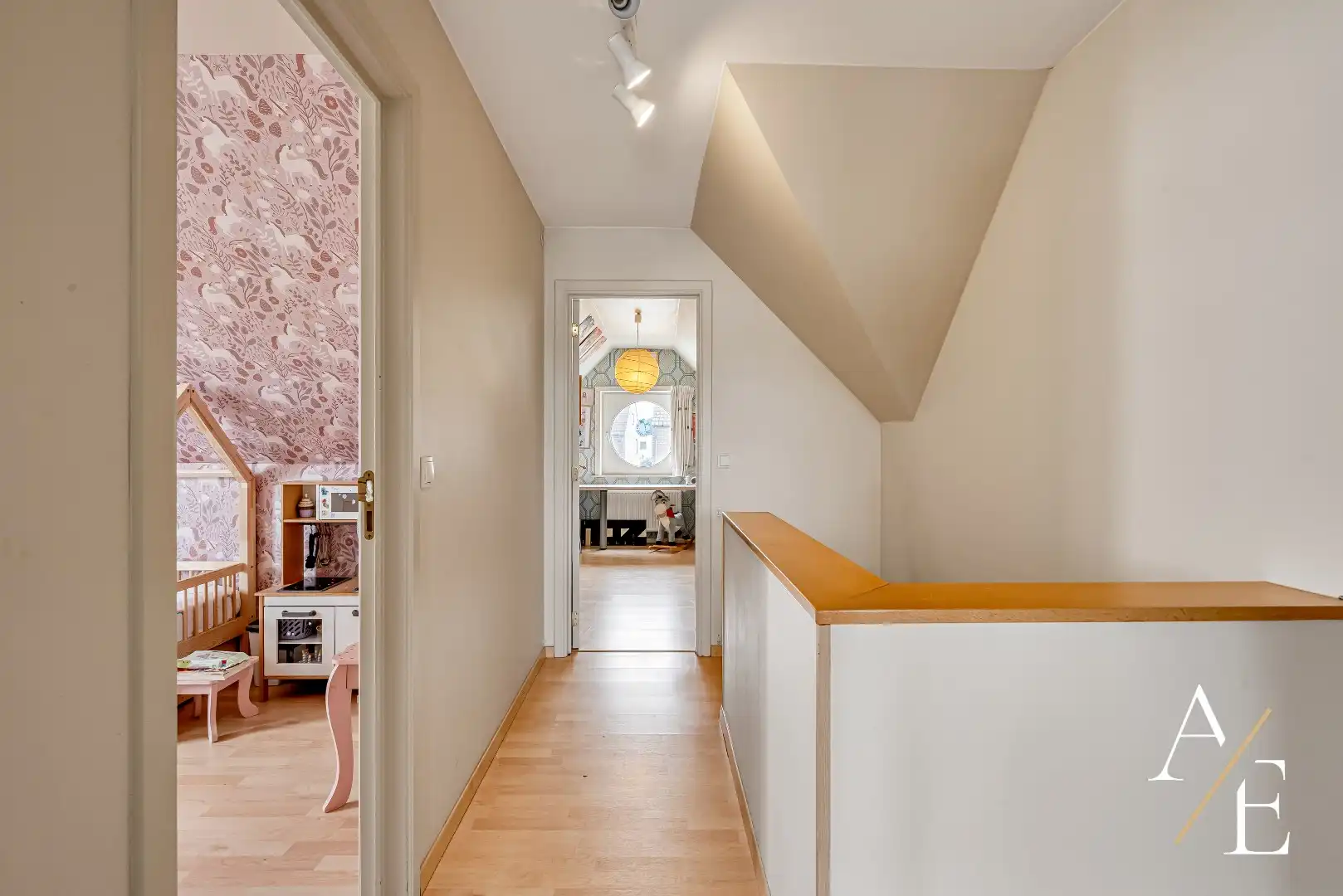 WETTEREN - Gezellige halfopen woning met 4 slpk en tuin! foto 10