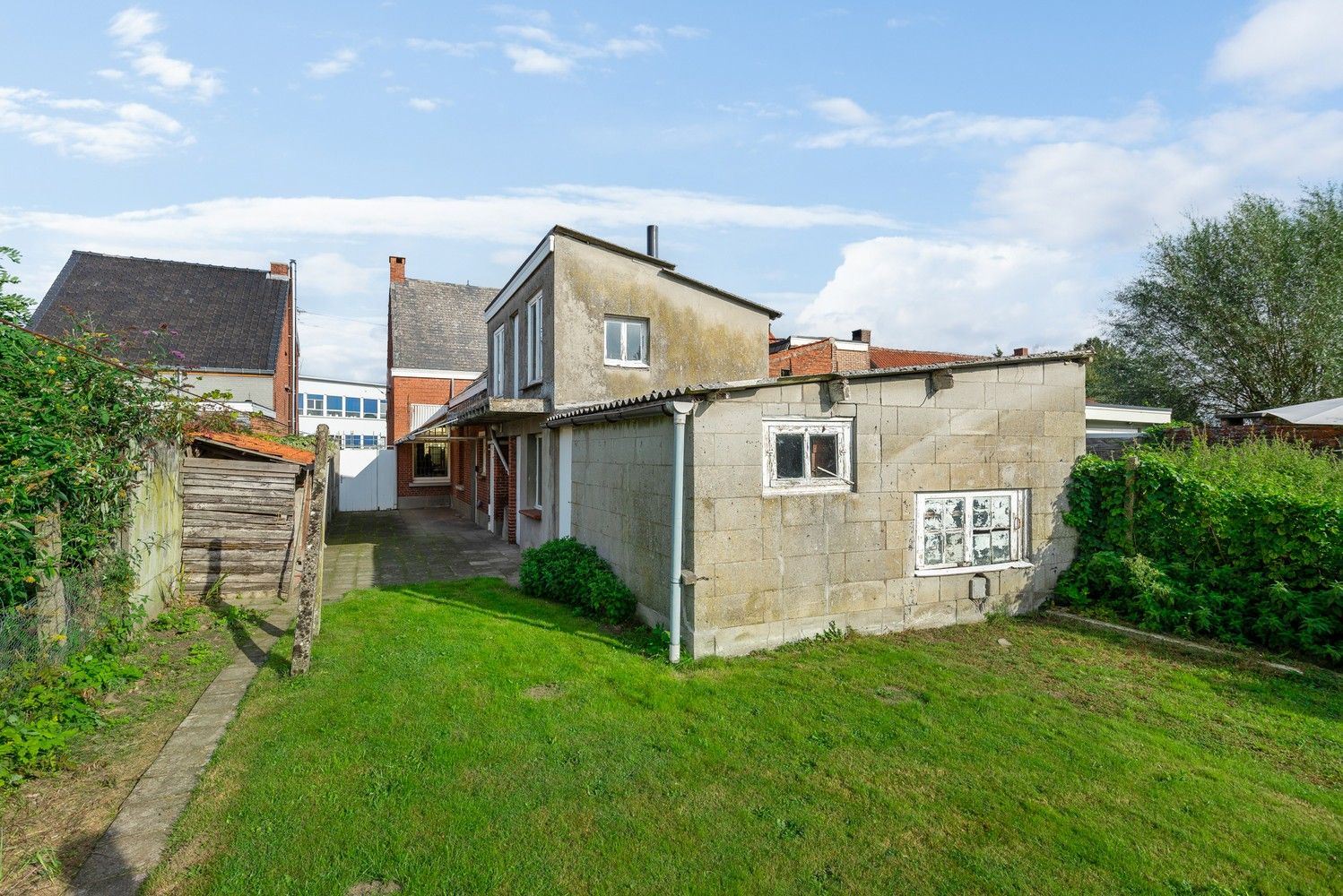 Te renoveren woning met tuin en 2 slaapkamers te koop in Oelegem foto 15