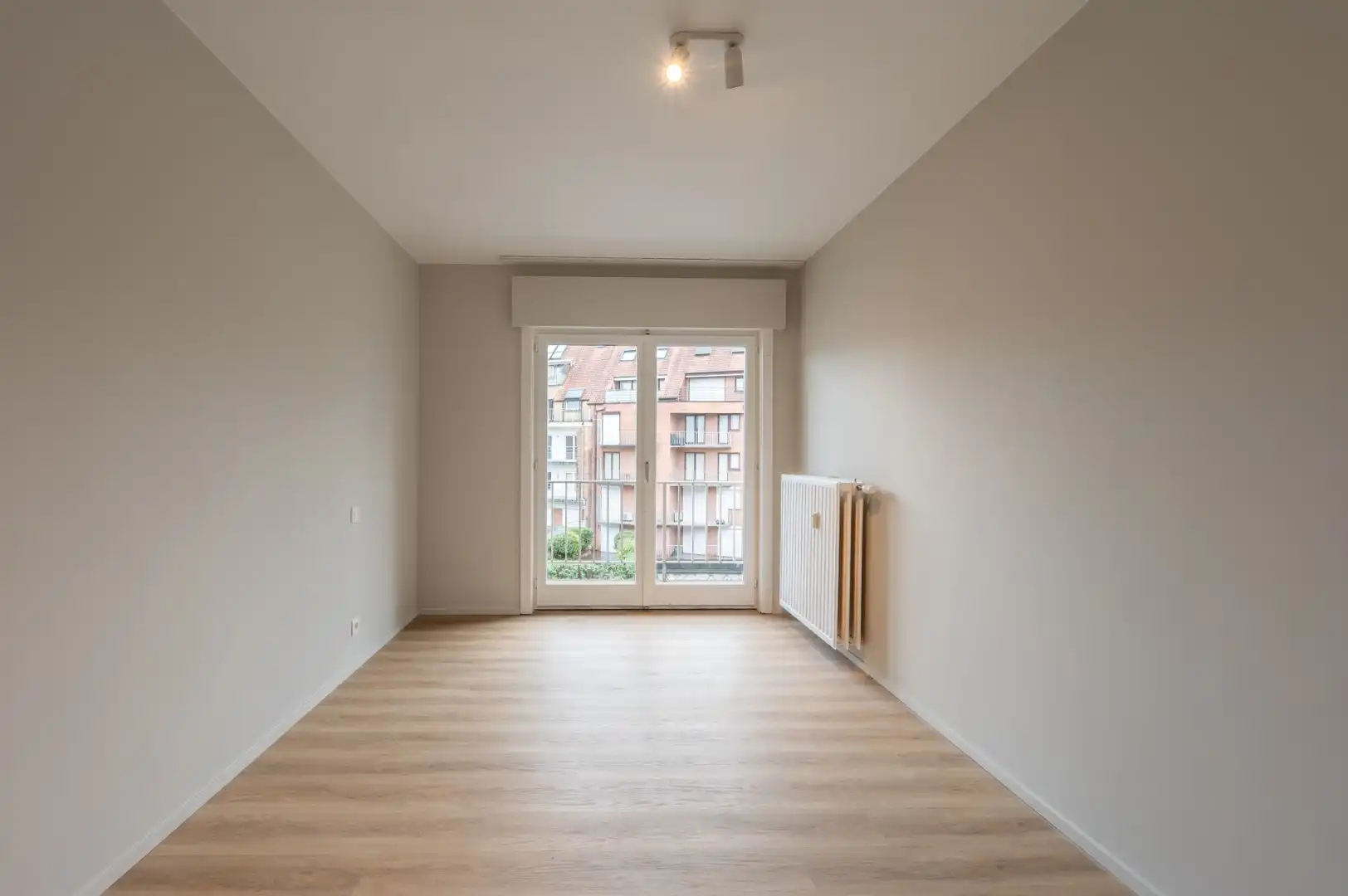 Instapklaar appartement op zeer centrale ligging tussen Lichttorenplein en Dumortierlaan foto 12
