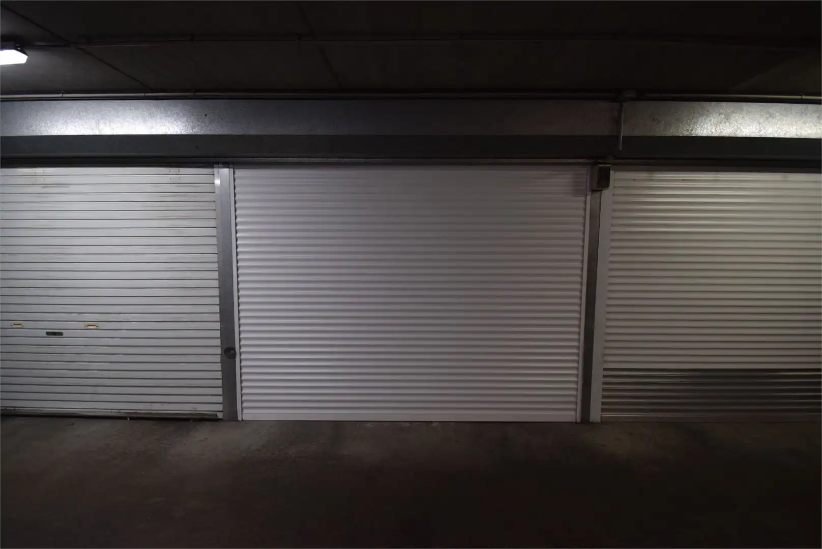 Garage te koop Boulevard Louis Mettewie 58 - 1080 Sint-Jans-Molenbeek