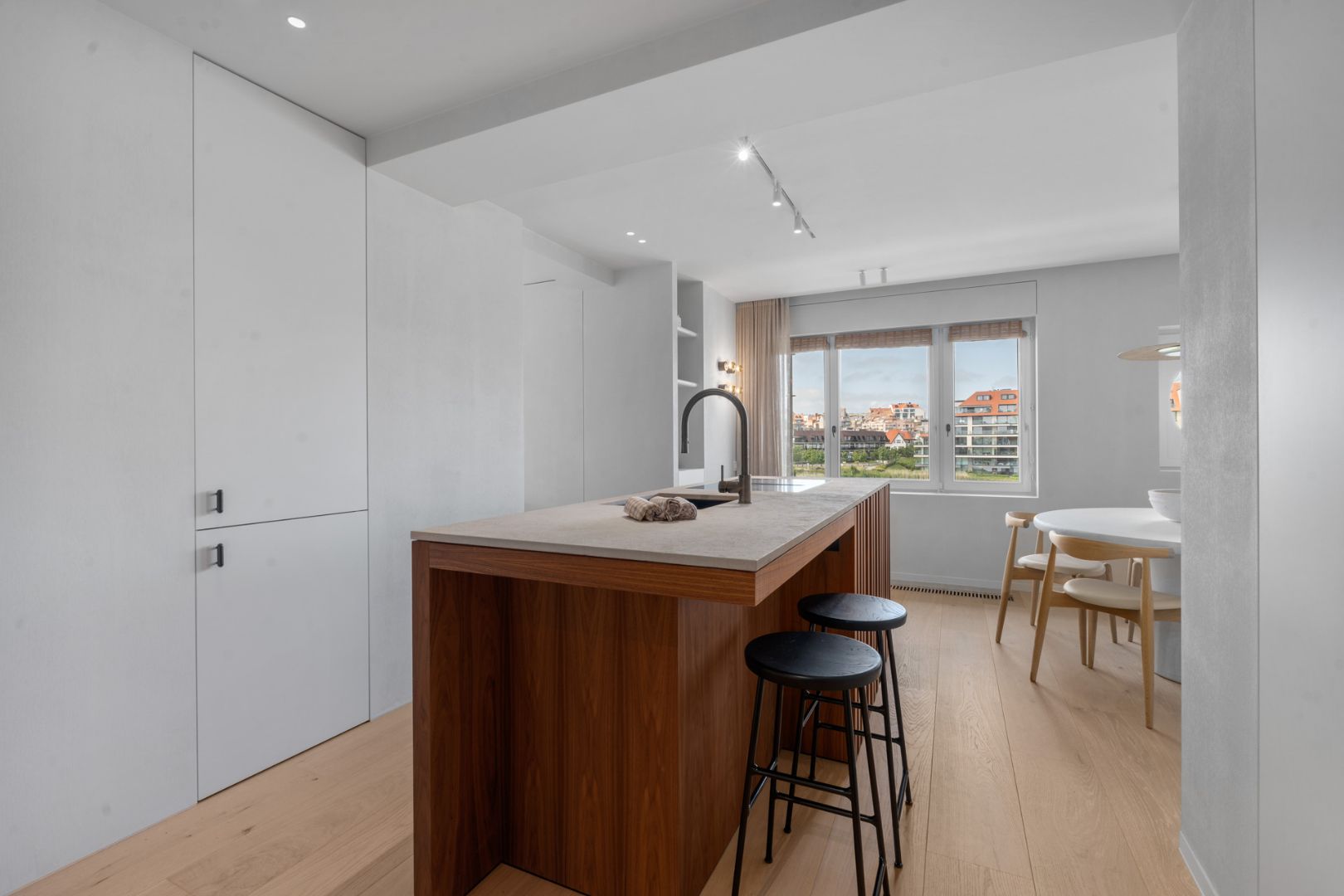 Prachtig gerenoveerd hoekappartement aan het Zegemeer foto 14