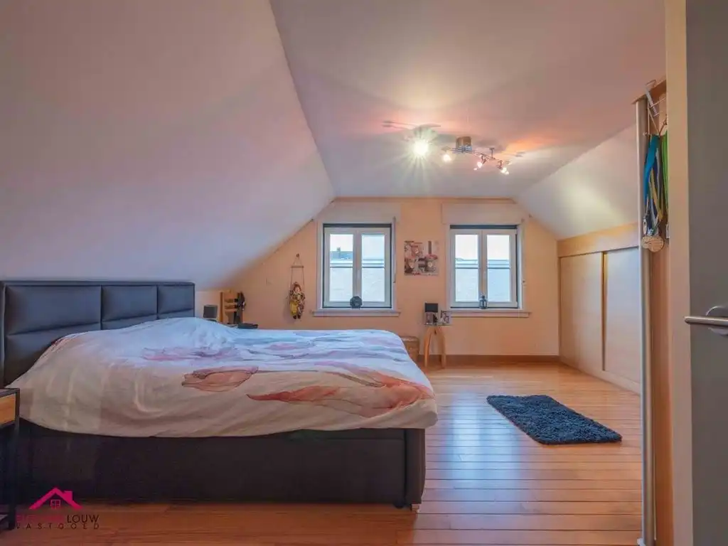 Verrassend ruime en gezellige, instapklare vrijstaande woning met paardenstal foto 30