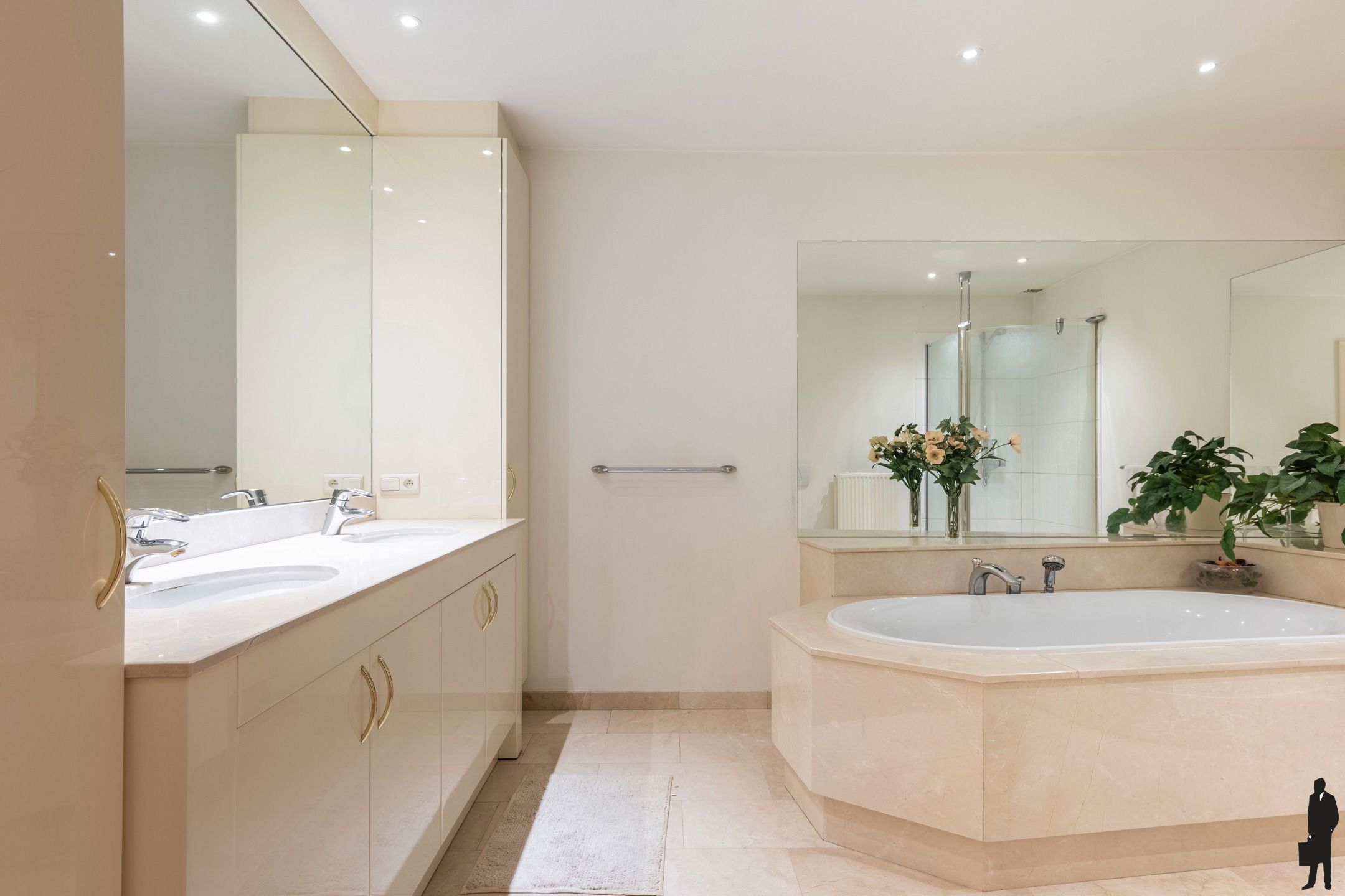 Statige villa op zuidgeoriënteerd perceel van 1421 m²  foto 17