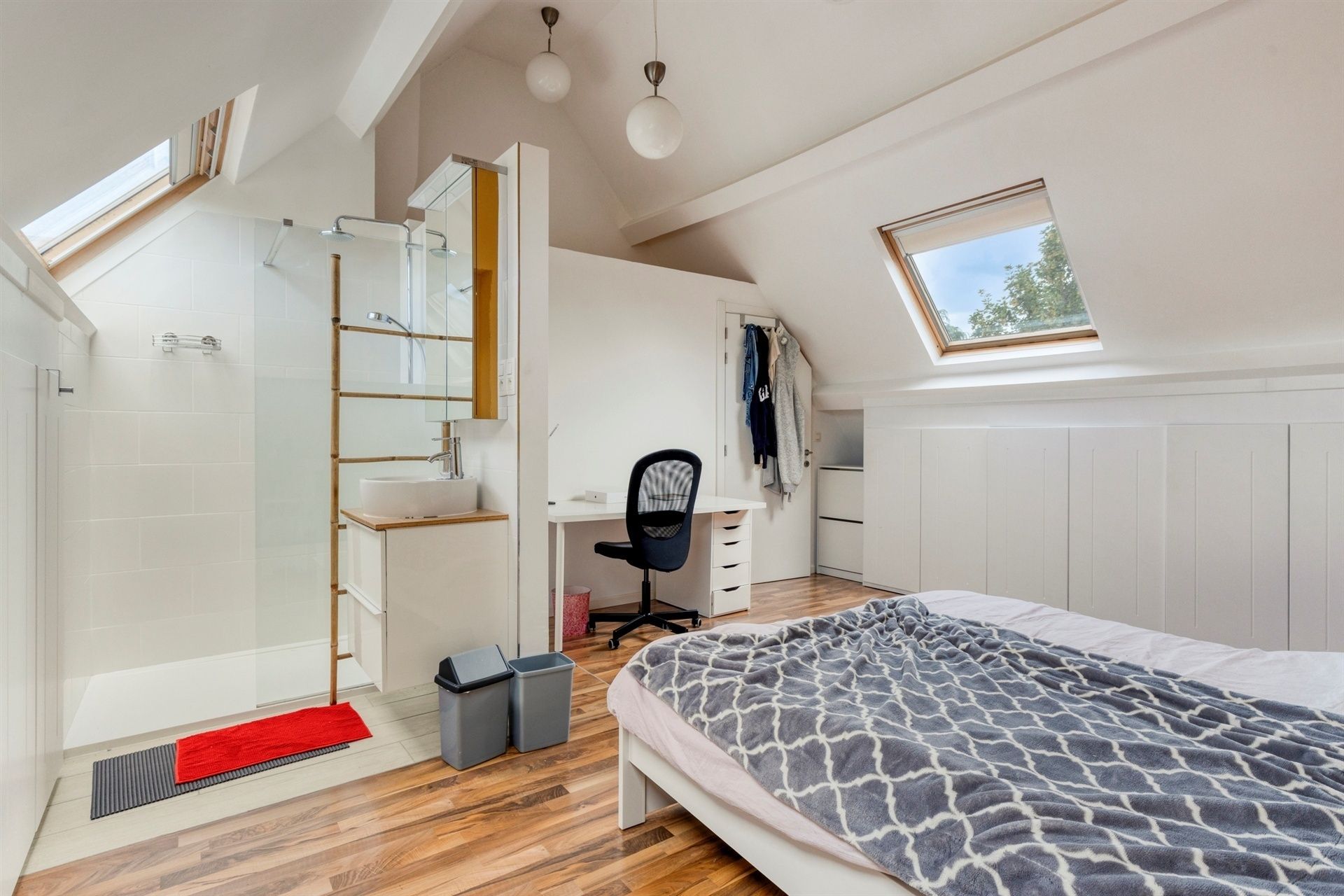 Instapklare, volledig gerenoveerde woning met 3 kamers foto 18