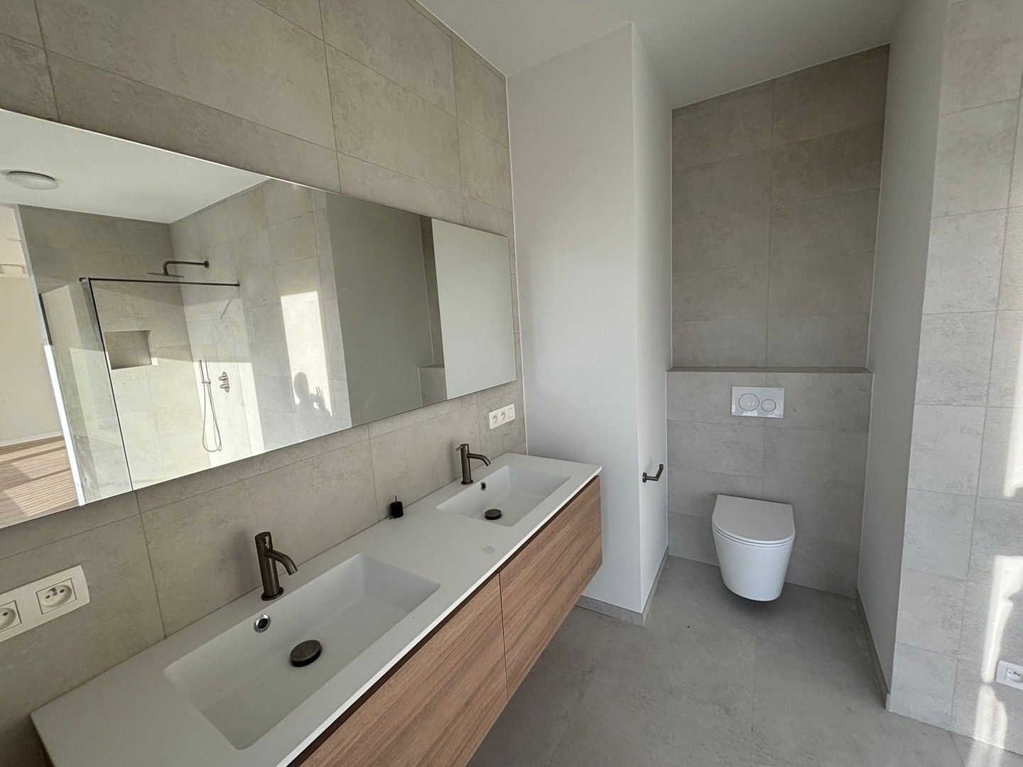 PENTHOUSE MET TWEE RUIME TERRASSEN foto 10