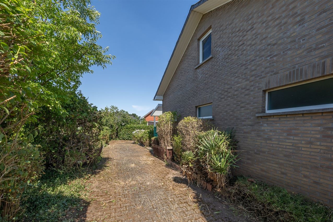 Solide woning, alles gelijkvloers, 3slk, twee garages in geliefde wijk  foto 33