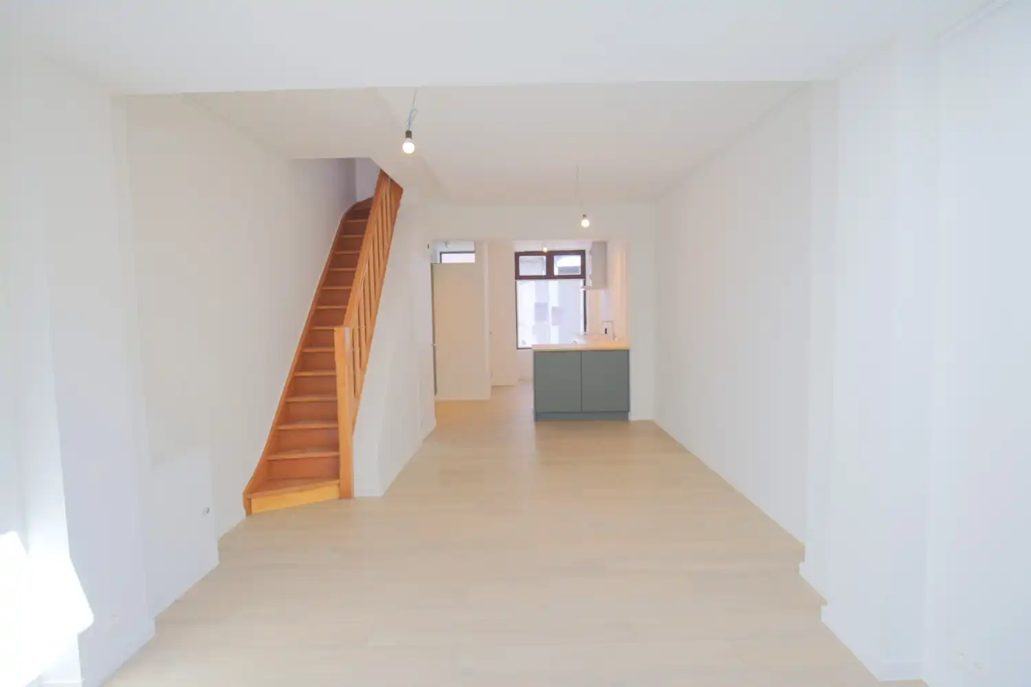 Te huur: Charmante eengezinswoning aan de Wellingstraat in het hart van Gent. Ontdek jouw nieuwe thuis! foto 8