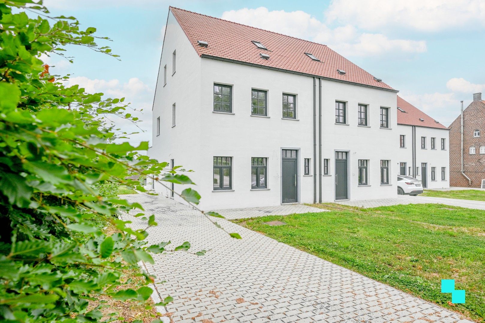 Ruime nieuwbouwwoning te Otegem foto {{pictureIndex}}