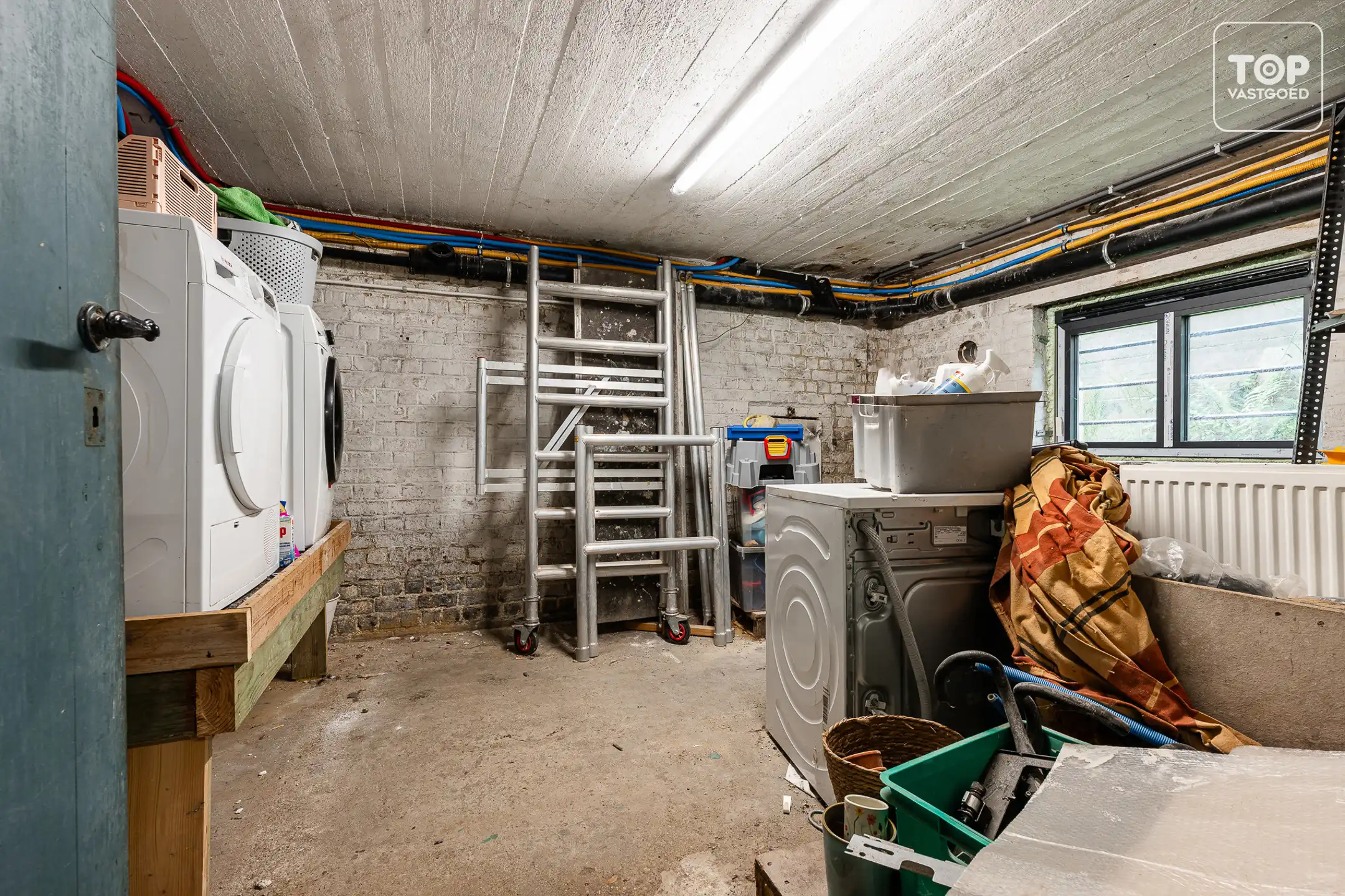 Uniek gerenoveerde woning waar authenticiteit en natuur samenkomen foto 24