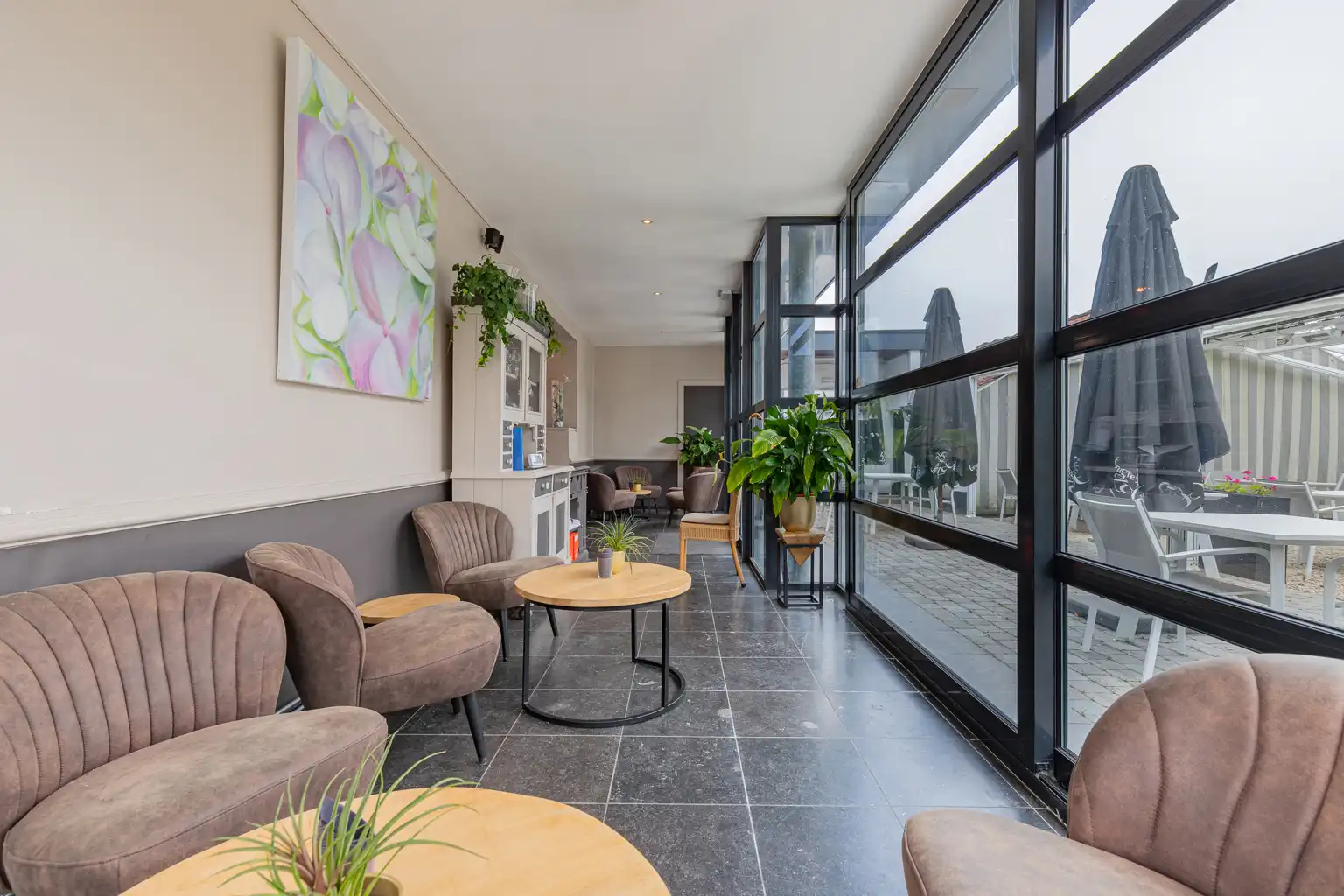 Prachtige villa - momenteel uitgerust als restaurant met woonst! foto 6