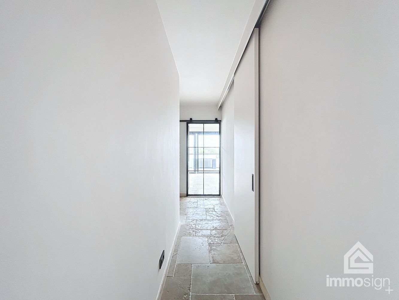Hoogwaardig afgewerkt penthouse met zeer groot terras te Boekt! foto 17