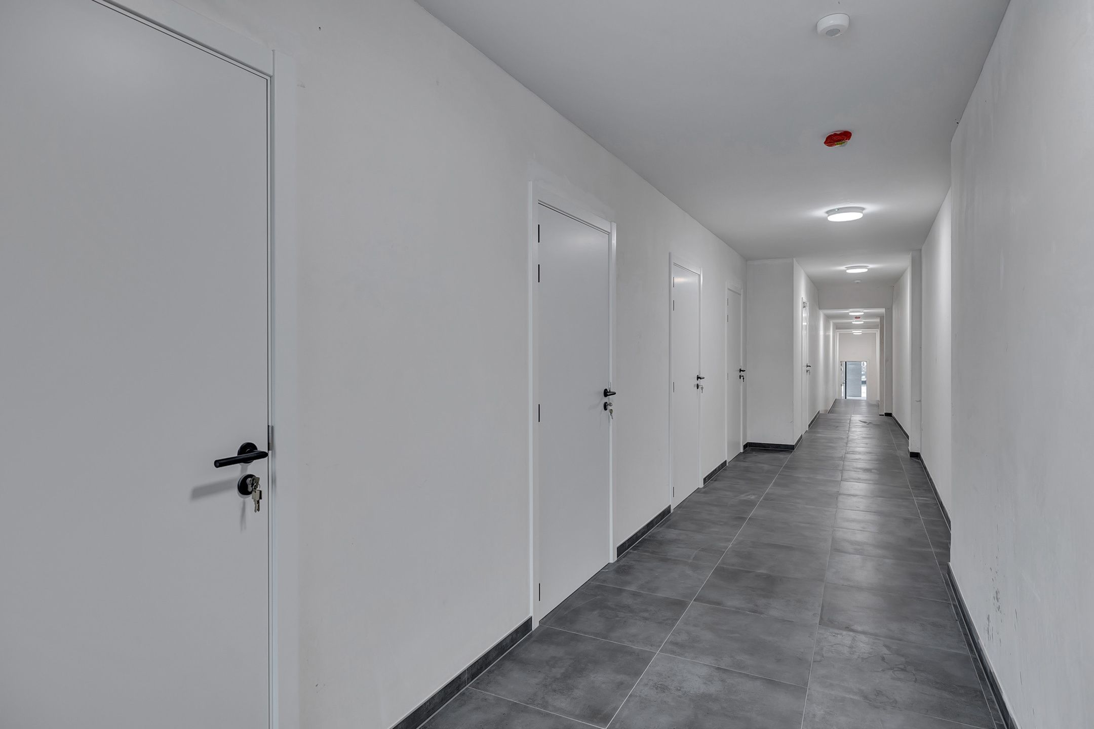 Uniek duplex appartement met twee slaapkamers foto 29