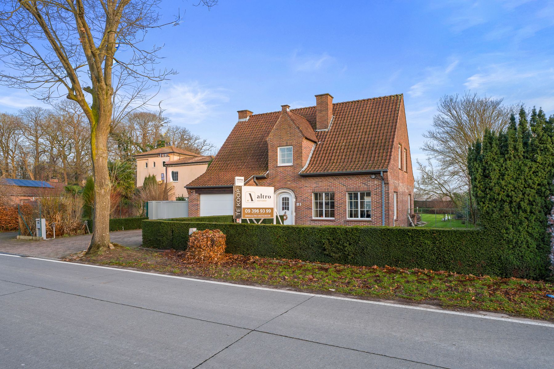 Ruime open bebouwing met 3 slpk op 1.300 m² te Nazareth! foto {{pictureIndex}}