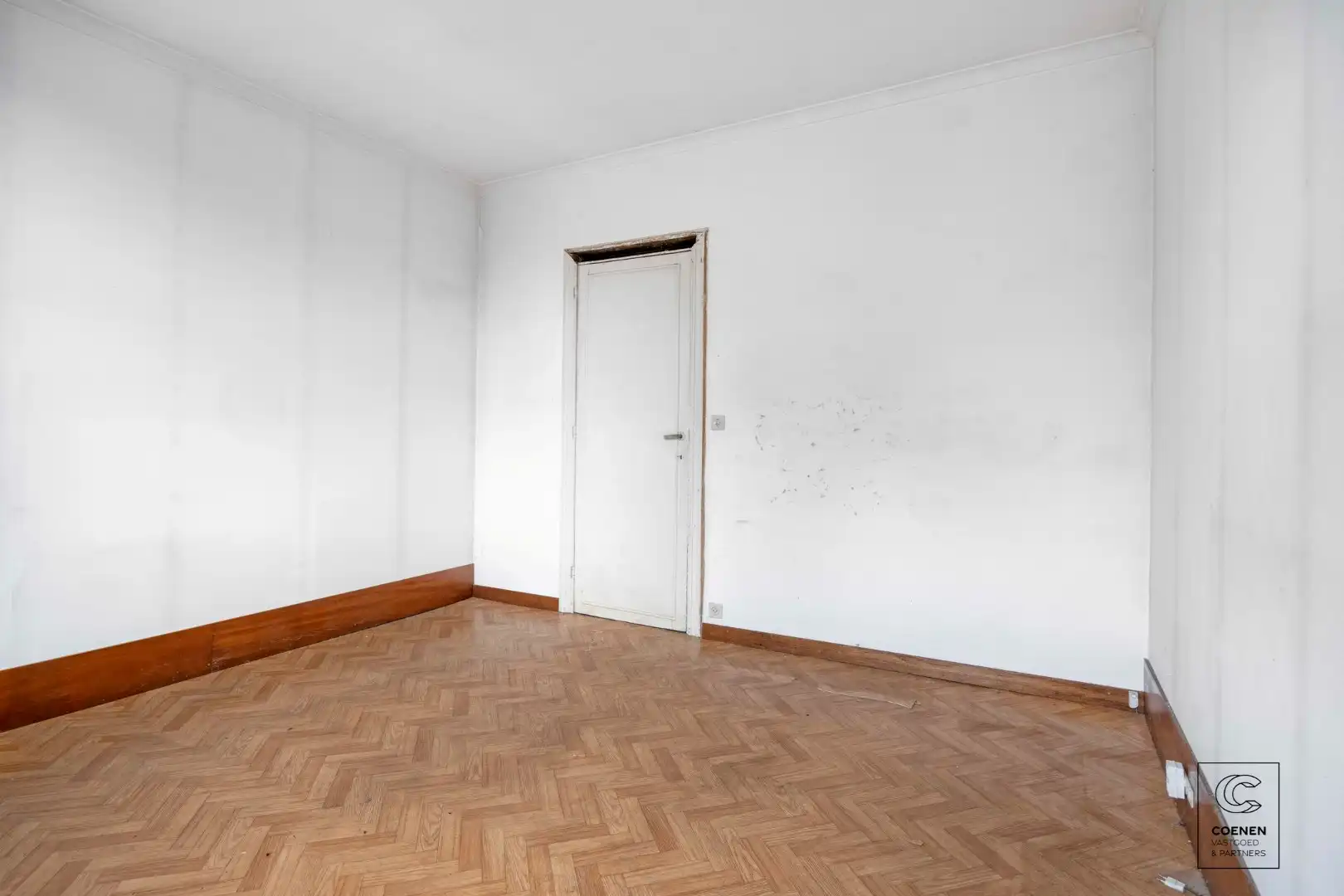 Volledig te renoveren woning met potentieel op een schitterende ligging te Brasschaat foto 4