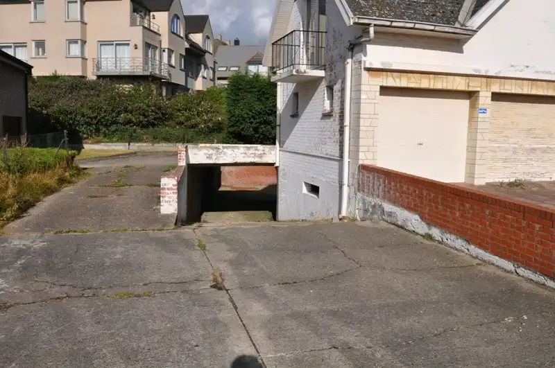 Garage te huur op  jaarbasis op de Koninklijke Baan te Koksijde foto 2