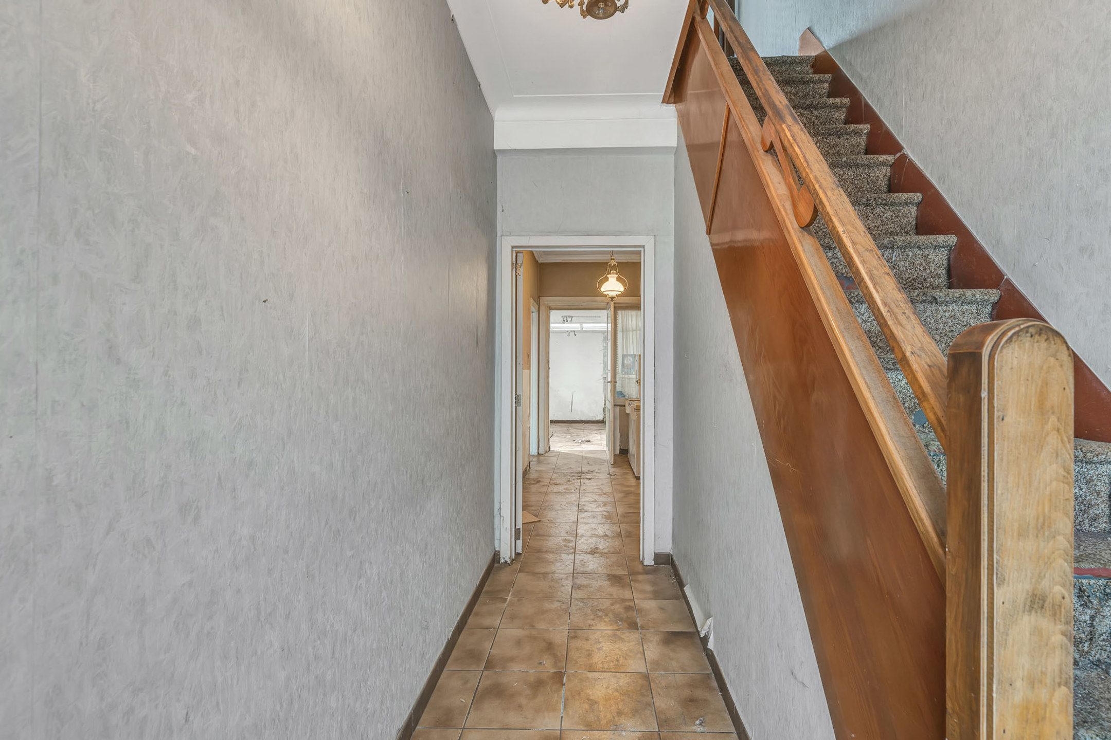 Te renoveren woning op een rustige ligging nabij centrum foto 2