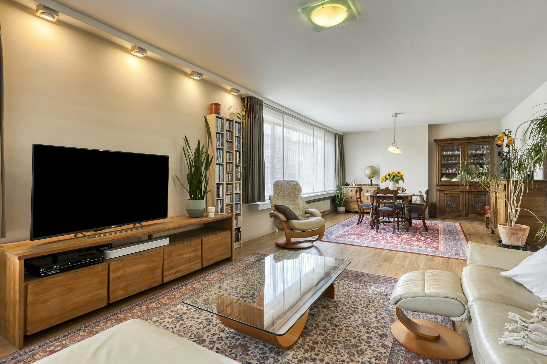 Uitzonderlijk huis met 6 slaapkamers te koop in Merksem foto 17