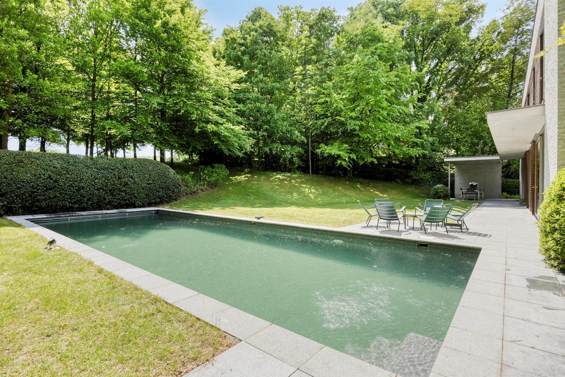 Prachtige moderne villa op ruim perceel foto 37