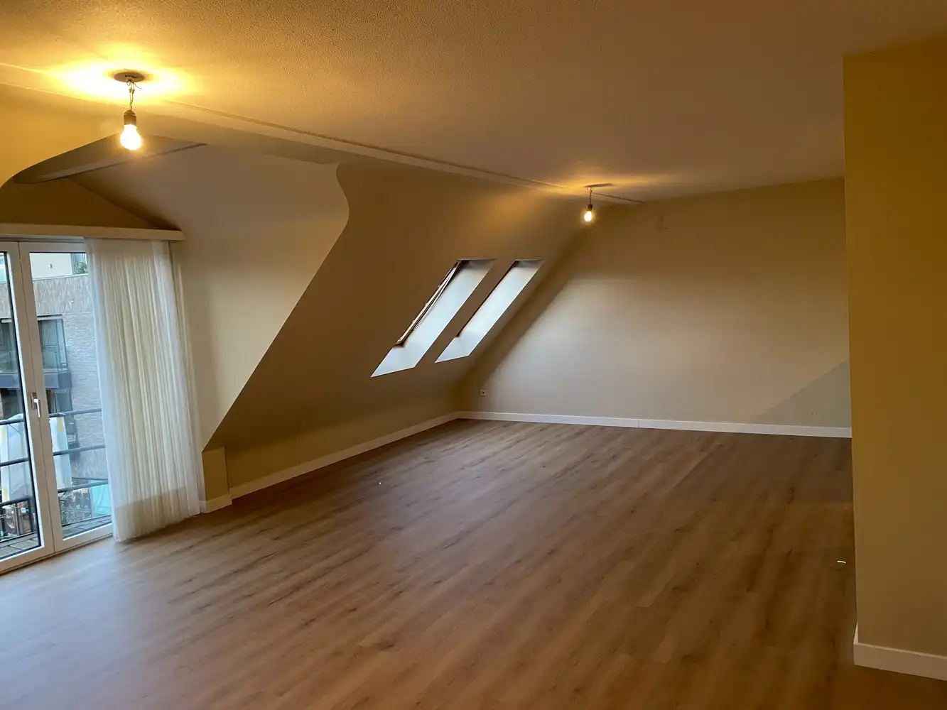 Mooi appartement te huur in Neerpelt centrum. foto 5