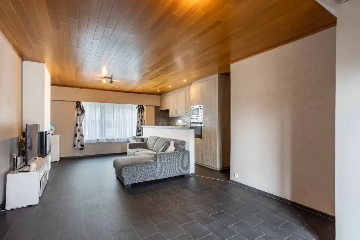 Ruime woning met showroom, atelier en appartement te koop! foto 13