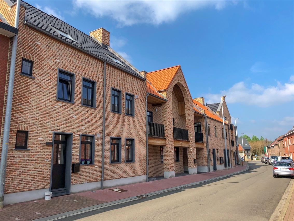 Gelijkvloers appartement met 2 slpk., terras en autostaanplaats foto 21