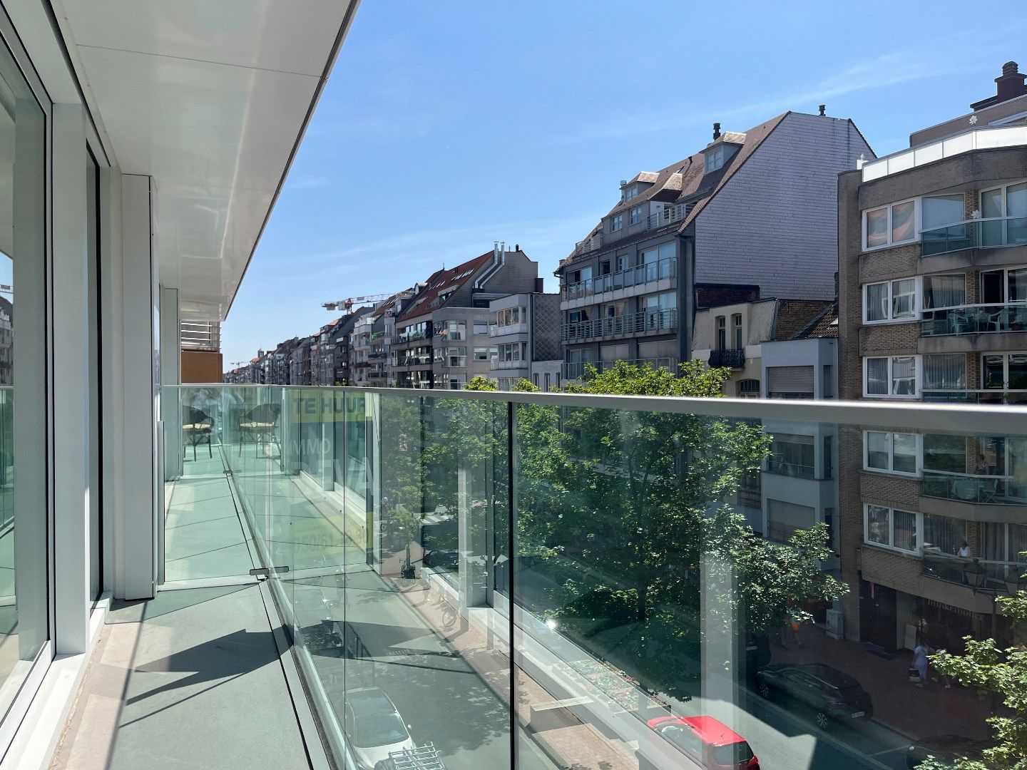 Aangenaam en zonnig  2 slaapkamer appartement in de Lippenslaan, nabij het Van Bunnenplein en de zeedijk.  foto 3
