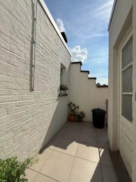 Leuk gerenoveerd hoekappartement met terras nabij Patershol & Dok Noord foto 14