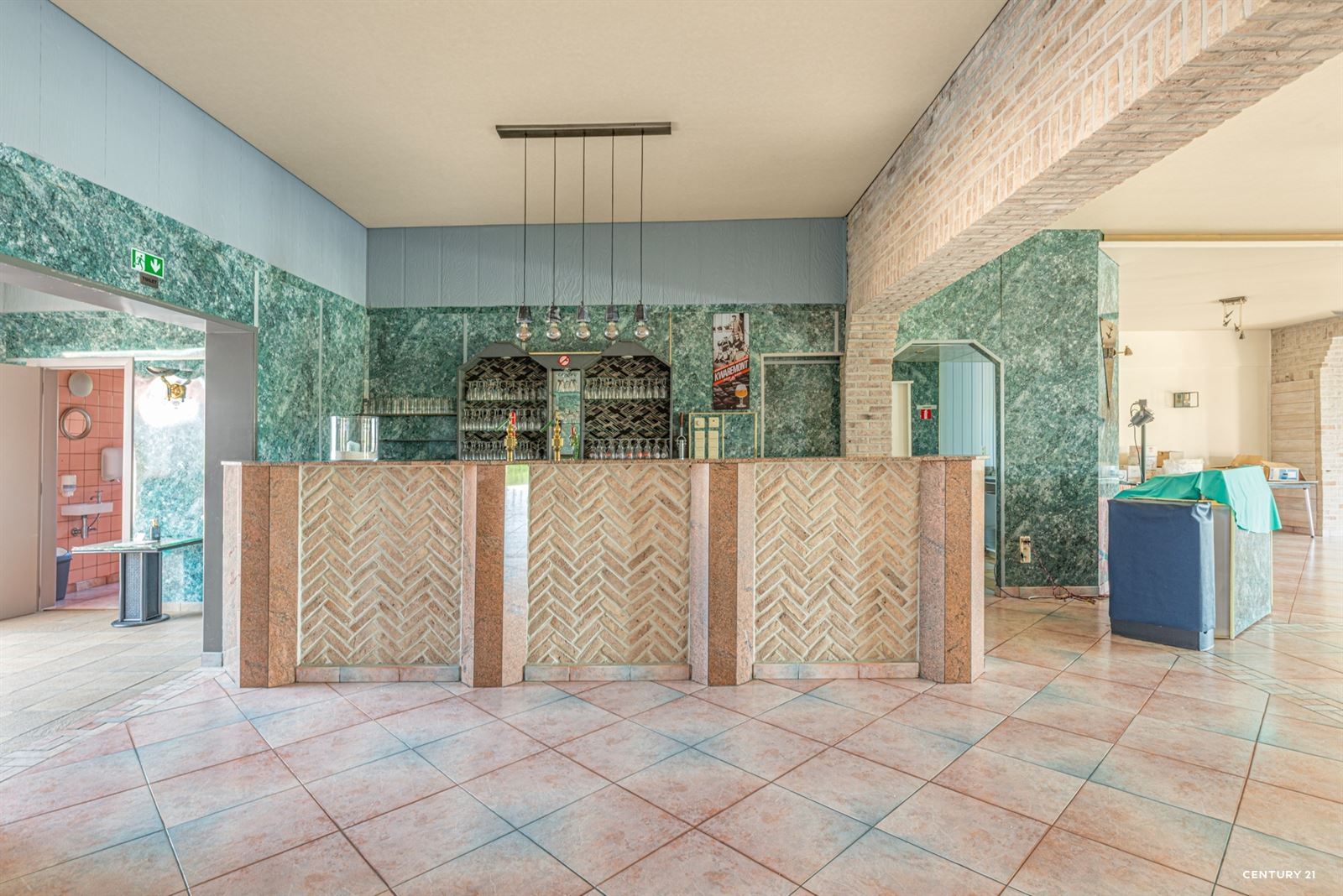Feestzaal met woonst ideaal voor horeca & events foto 3