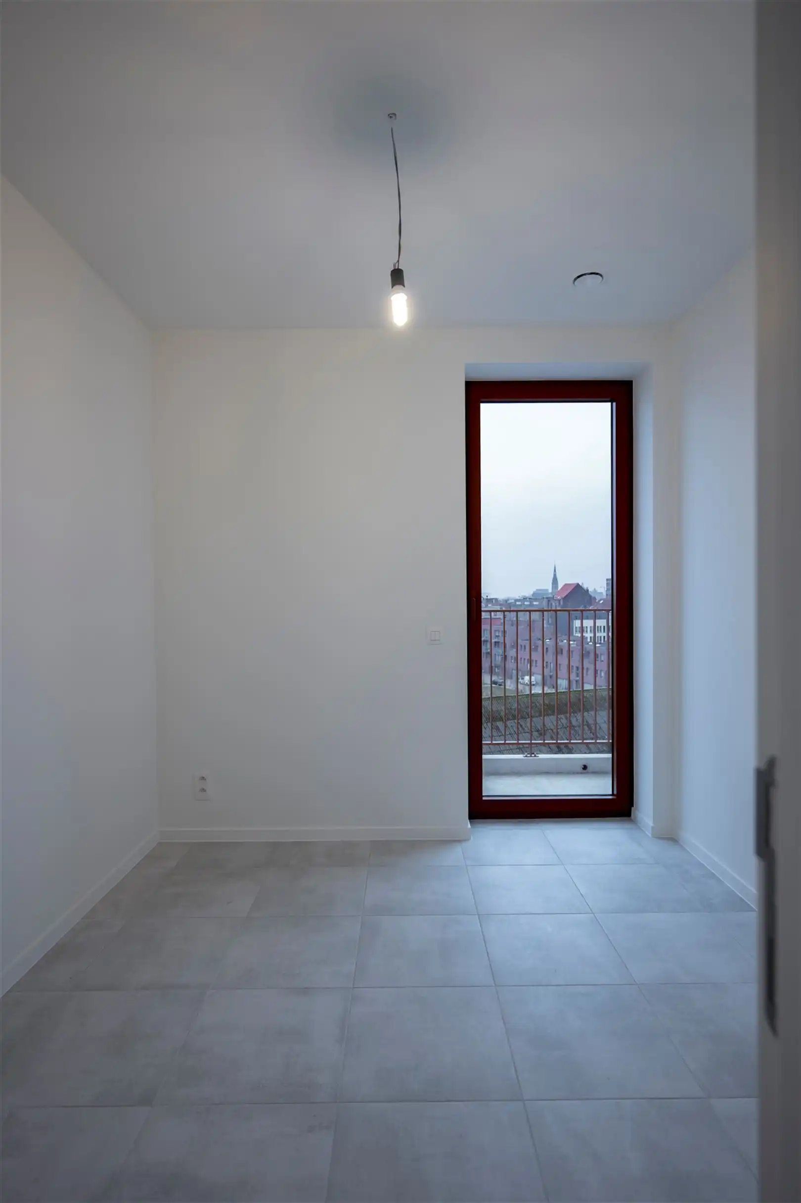 Nieuwbouw tweeslaapkamerappartement met terras foto 10