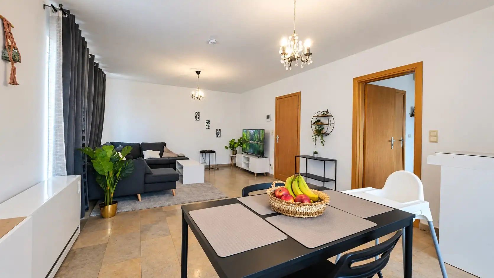Ruim appartement nabij Donkmeer te Overmere foto 2