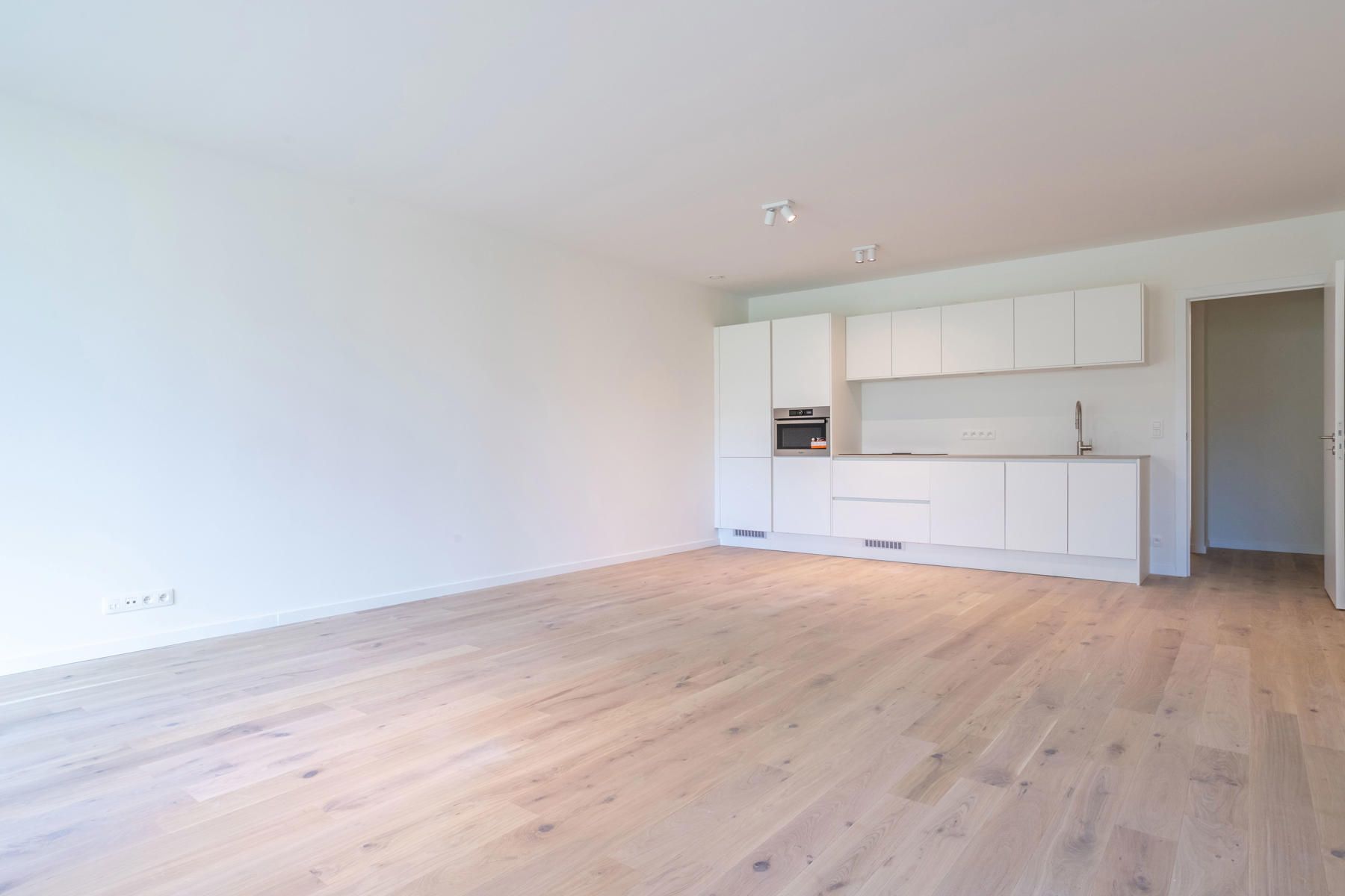 Instap klaar drie slaapkamer appartement.  foto 2